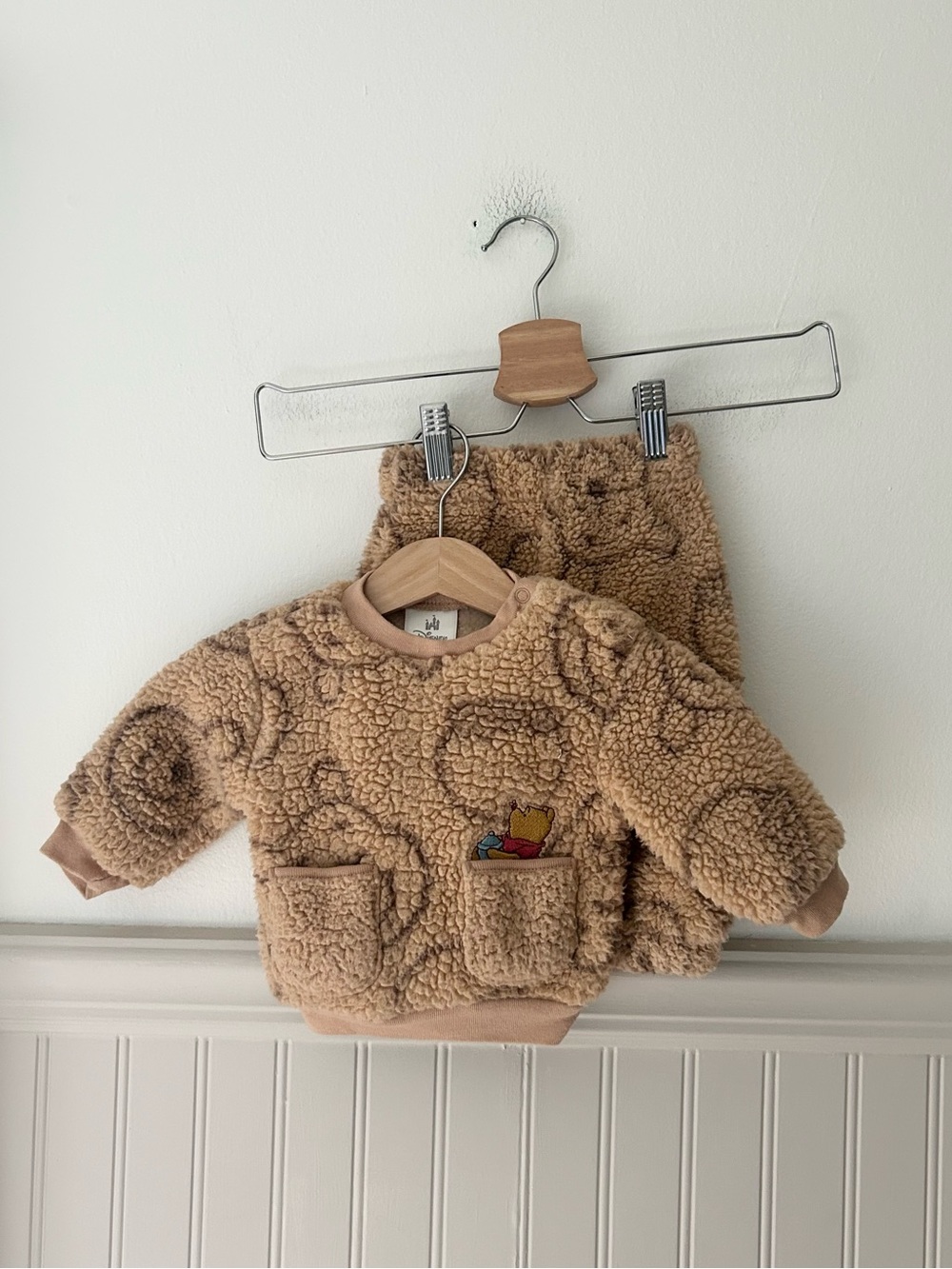Disney Baby Winnie the Pooh Sherpa Matching Set Tan 0-3 Months
